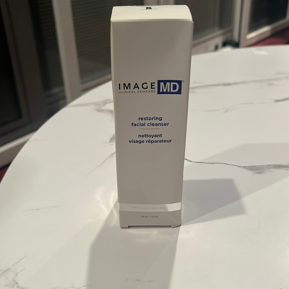 Image skincare restoring facial cleanser
